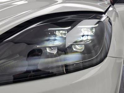 PORSCHE CAYENNE - 9
