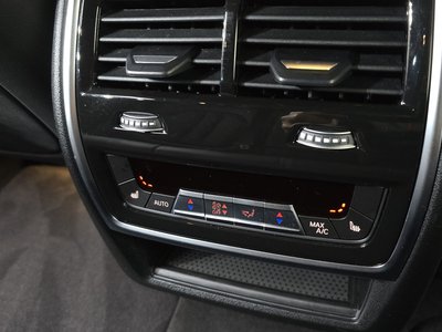 صورة مصغرة 32 لـ 2025 BMW X5