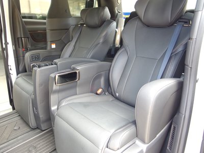 2024 Toyota ALPHARD — фото 9