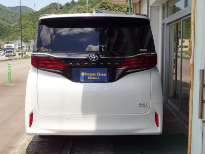 2024 Toyota ALPHARD — фото 6