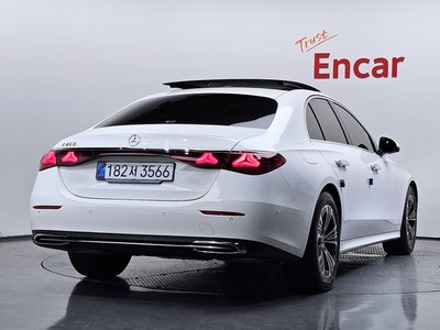 2025 Mercedes-BENZ E-CLASS — фото 5