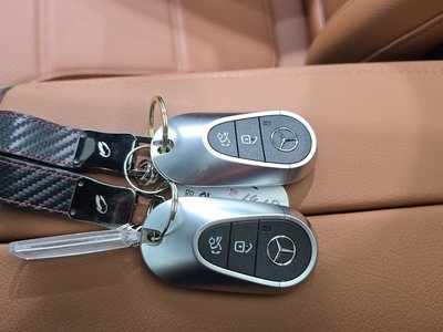 2025 Mercedes-BENZ C-CLASS — миниатюра 16