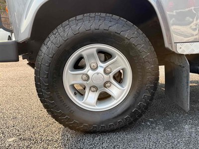 LAND ROVER DEFENDER - 7