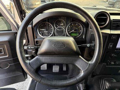 LAND ROVER DEFENDER - 5