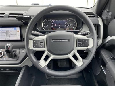 LAND ROVER DEFENDER - 10