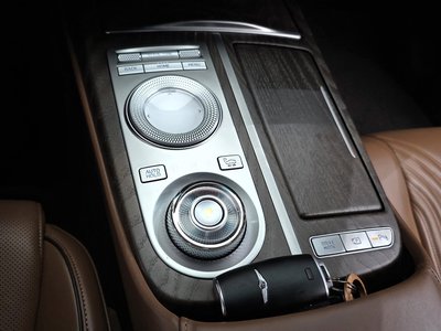 GENESIS G80 (RG3) - 9