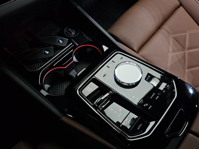 2025 BMW 5 SERIES — миниатюра 12