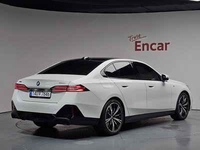 BMW 5 SERIES - 3