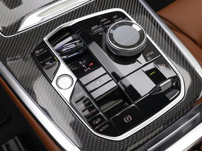 صورة 9 لـ 2026 BMW X7