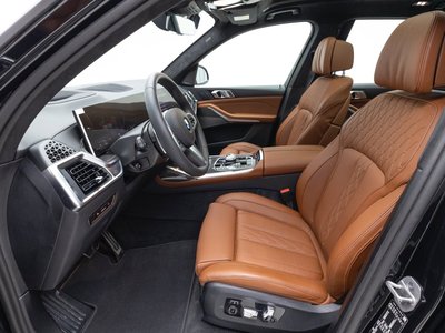 صورة 10 لـ 2026 BMW X7