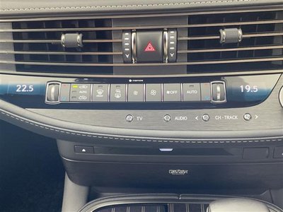 صورة مصغرة 11 لـ 2018 Lexus LS