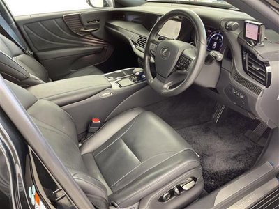 صورة مصغرة 40 لـ 2018 Lexus LS