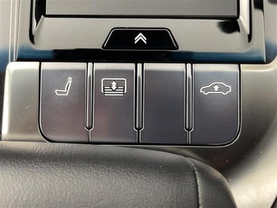 صورة مصغرة 19 لـ 2018 Lexus LS