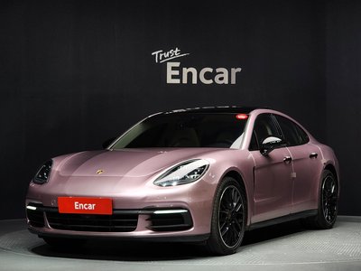 PORSCHE PANAMERA