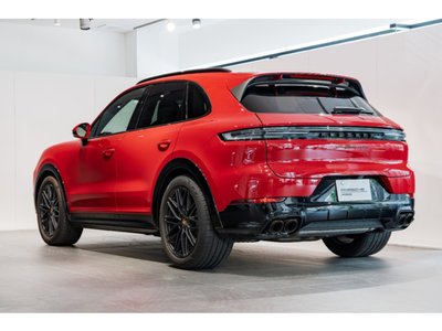 PORSCHE CAYENNE - 2