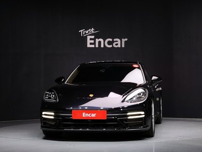 PORSCHE PANAMERA - 2