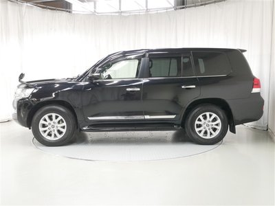 صورة 2 لـ 2020 Toyota LAND CRUISER 200