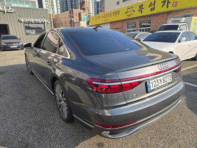 AUDI A8 - 2