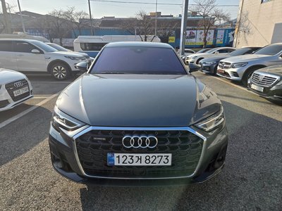 AUDI A8 - 4
