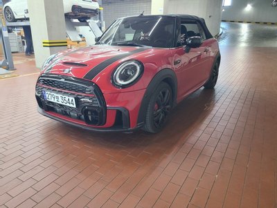 MINI CONVERTIBLE - 1
