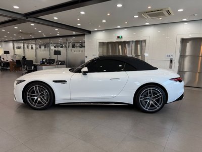 MERCEDES-BENZ SL - 8