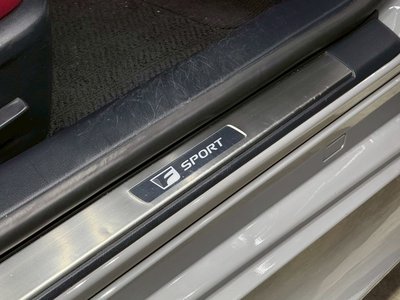 2023 Lexus RC — миниатюра 39