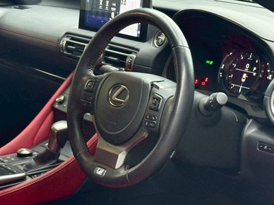 2023 Lexus RC — миниатюра 19