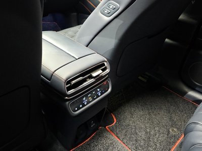 2024 Genesis GV80 COUPE — миниатюра 23