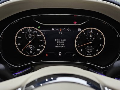 BENTLEY FLYING SPUR - 8