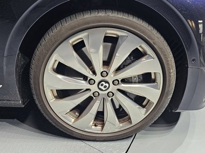 BENTLEY FLYING SPUR - 6