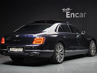 BENTLEY FLYING SPUR - 3