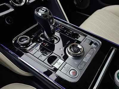 BENTLEY FLYING SPUR - 9