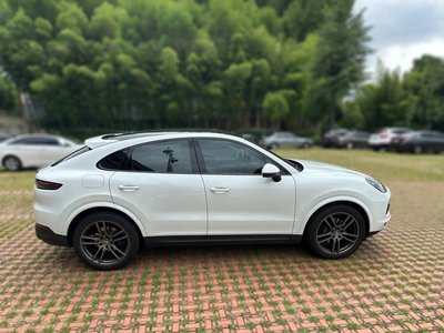 صورة 4 لـ 2023 Porsche CAYENNE