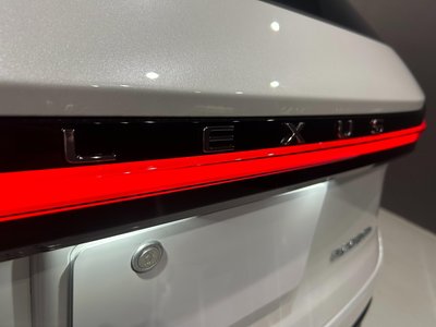 LEXUS RX - 9