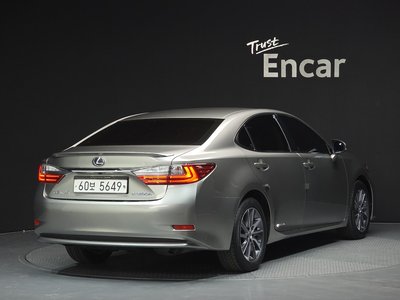 LEXUS ES - 4