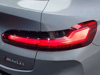 BMW X4 - 10