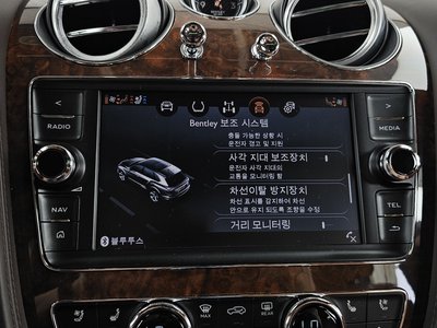 صورة مصغرة 16 لـ 2018 Bentley BENTAYGA