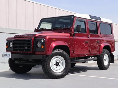 LAND ROVER DEFENDER - 1