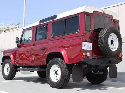 LAND ROVER DEFENDER - 4