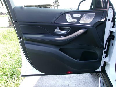 MERCEDES-BENZ GLS - 10