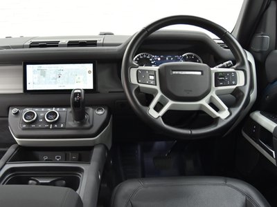 صورة 9 لـ 2023 LAND Rover DEFENDER