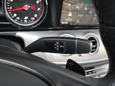 MERCEDES-BENZ E-CLASS - 9