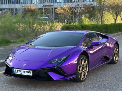 LAMBORGHINI HURACAN