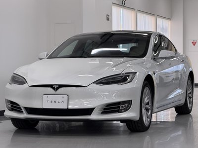 TESLA MODEL S - 7