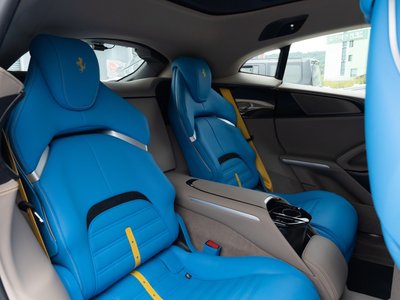 FERRARI PUROSANGUE - 10