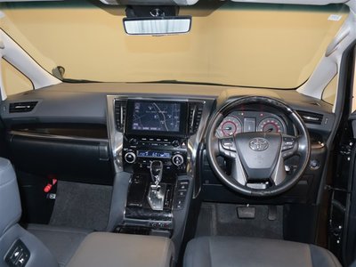 2022 Toyota ALPHARD photo 5