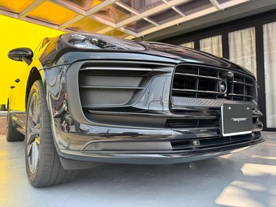 2023 Porsche MACAN photo 7