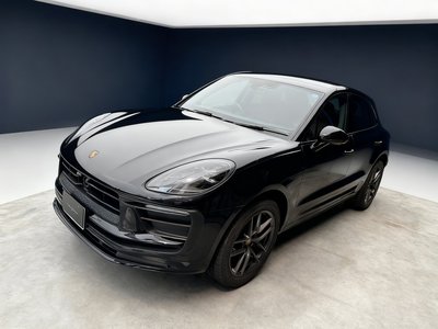 2023 Porsche MACAN photo 2
