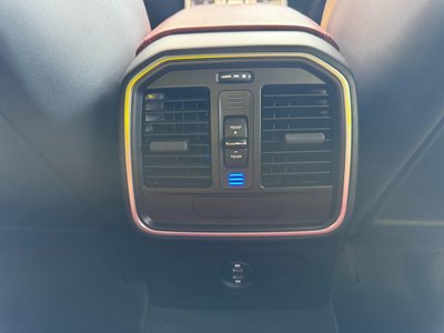صورة مصغرة 57 لـ 2023 Porsche MACAN