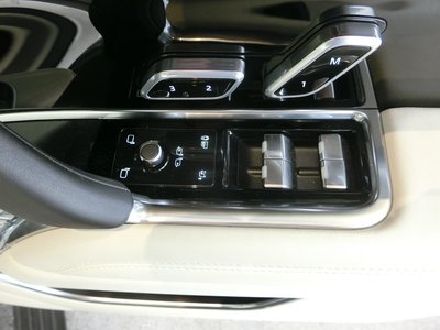 صورة مصغرة 94 لـ 2024 LAND Rover RANGE ROVER